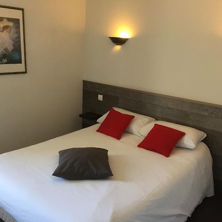 Hotel Tgv Quimper Bagian luar foto