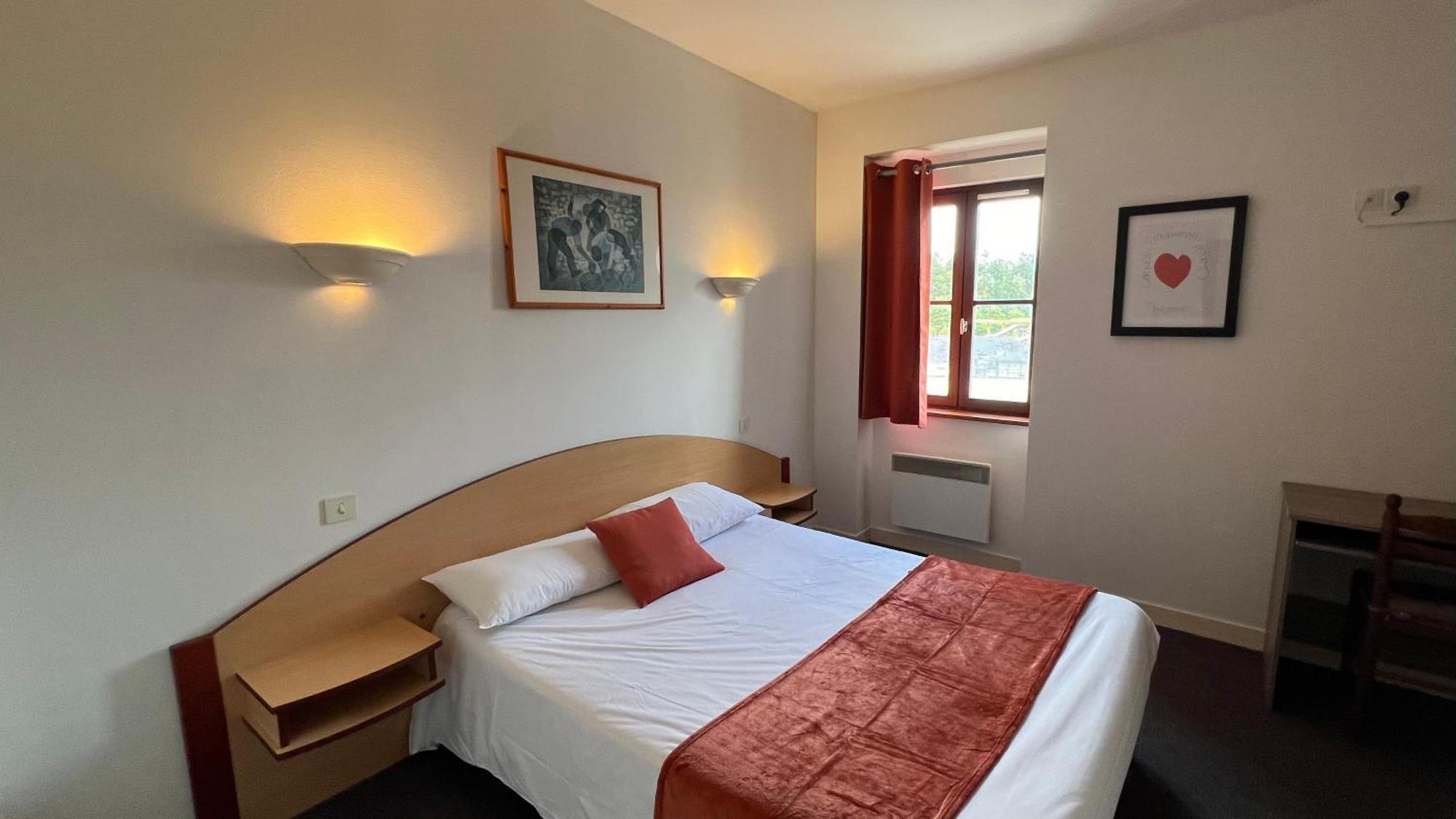Hotel Tgv Quimper Bagian luar foto